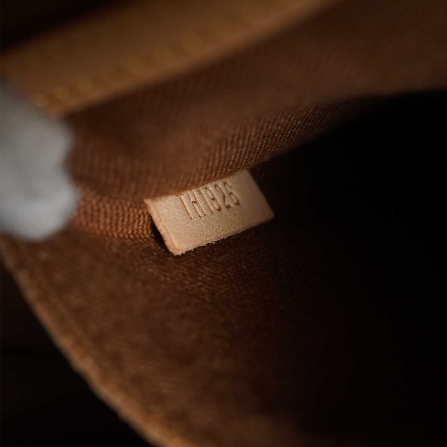Monogram Alma 30
