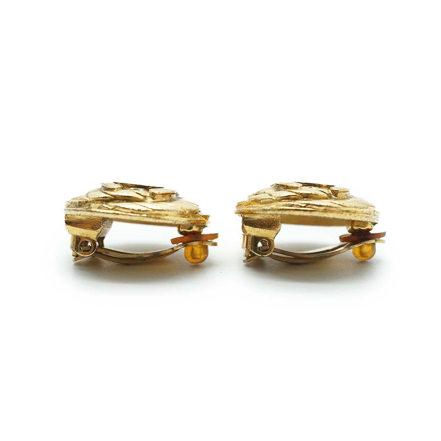 Coco Mark Spiral Round Clip Earrings GP